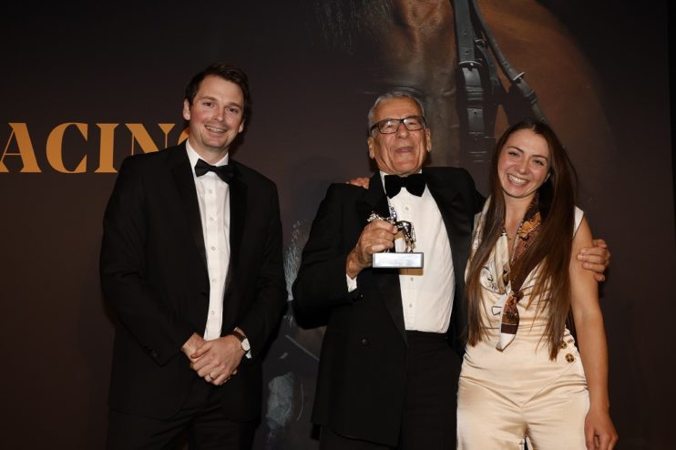 Frodon - Ben Cook, Paul Vogt and Bryony Frost (17).jpg